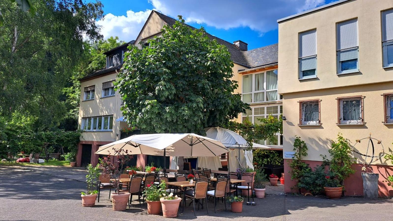 Hotel Landgasthof Simon Waldrach Kültér fotó
